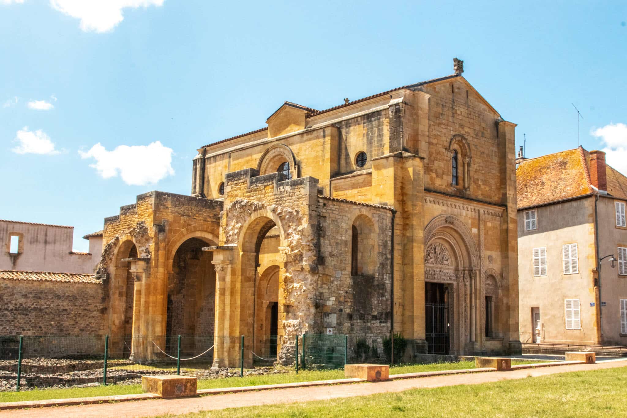 Patrimoine CharlieuBelmont Tourisme
